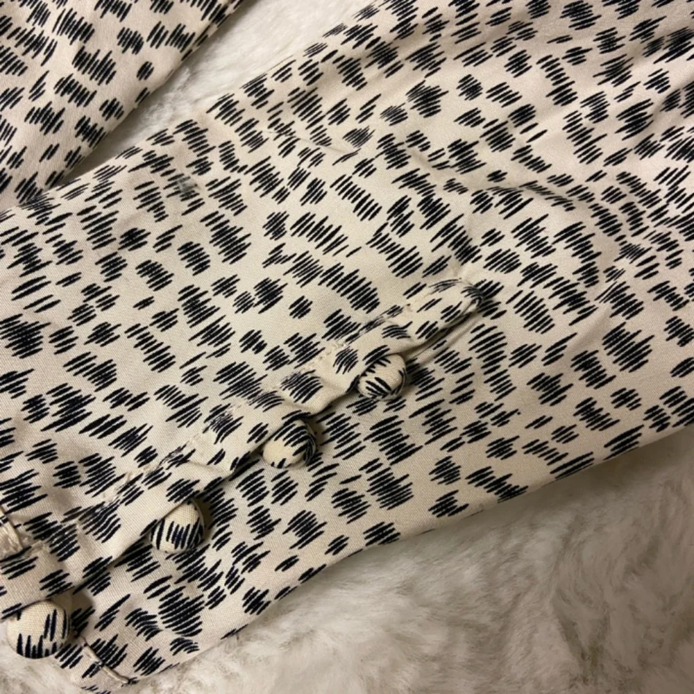 NWT Levi's Teegan Notch Print Cotton Blouse Sz L & XL - Picture 2 of 9